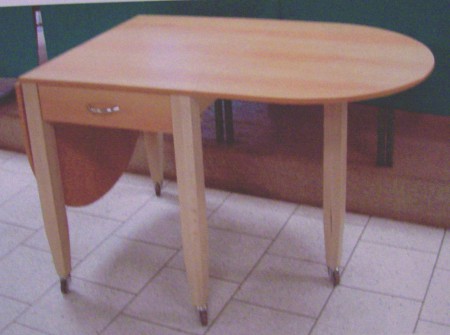 Rozkladací stôl